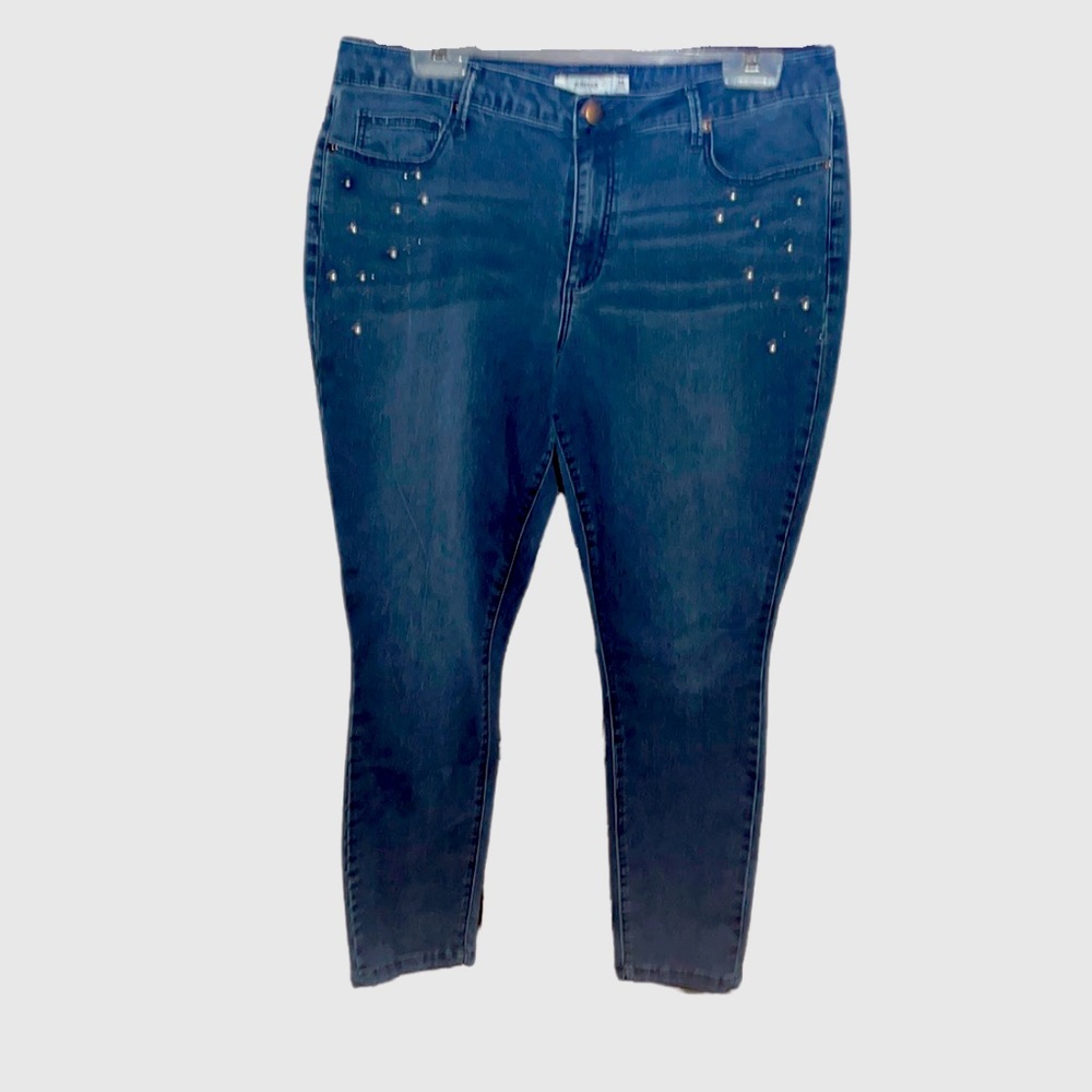 JustFab Denim Capris